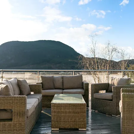 The Pulpit Rock With Sea View & Jakuzzi